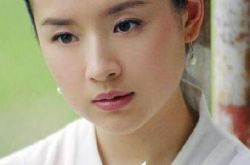 董洁儿子顶顶像梁朝伟 网友纷传二人之间曾有一腿 