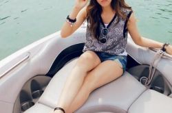 朴孝敏美腿写真吸人眼球 魔鬼身材让粉丝欲罢不能 