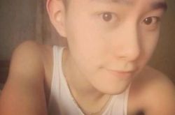 毛宁的姐姐的照片大曝光 他因姐姐的出现泪洒《超级访问》 