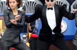 鸟叔新歌图片网上引热议 网友大呼坐等鸟叔过气 