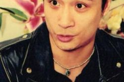 实力演技派吴镇宇帅不帅？  费曼老爸年轻旧照颜值高 