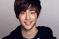 金晨微博取关韩东君两人分手原因 金与邓论姐弟恋曝光 