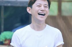 何炅老婆照片曝光 多年来一直在背后支持他 