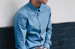 欣赏金俊绵侧颜照 外貌和才气你喜欢哪个呢 