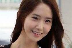 林允儿微笑甜蜜可爱 粉丝大赞其美若天仙 