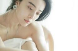 李晨范冰冰素颜照秀恩爱 却没想到照片暴露了太多 