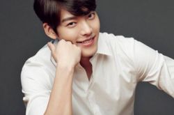 韩星金宇彬服过兵役吗 他为儿童福利机构捐赠白米 