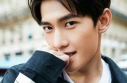 父子杨洋歌曲感人至深 完美演绎春晚经典 