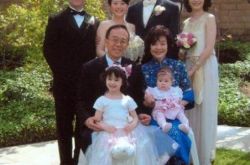 归亚蕾女儿家庭介绍 对两个洋女婿赞不绝口