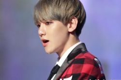 边伯贤冷酷照片帅气十足 近日出演韩版《步步惊心》惹人笑 