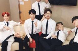 dope防弹少年团图片公开 七人七色职业装扮新意十足 