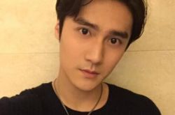  蒋劲夫的家庭情况如何 《回明之杨凌传》小夫带伤拍摄 