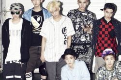 到底exo成员感情好不好 亲密自拍后一秒变脸？ 