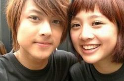 吴映洁微博回复邱胜翊事件 两人感情扑朔迷离引热议 