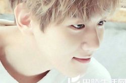 exo边伯贤图片大全 称翻拍“步步惊心丽”压力大 