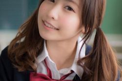 佐野雏子写真性感迷人 近日接受采访回顾一年生活 