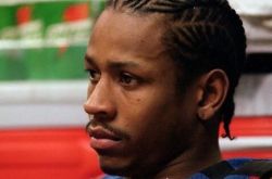 知名球星艾弗森图片大全 矮个控卫终成一代传奇 