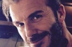 贝克汉姆来广州出席活动 大赞梅西球技最欣赏贝尔 