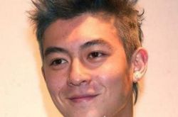 陈冠希携新欢现身引期待 男方全裸露点不雅淫秽照被扒 