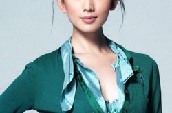 大美女林志玲吻戏曝光 《赤壁》小乔露酥胸美腿 