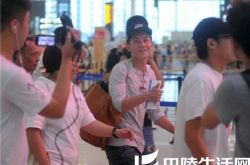 懒理小三风波 陈冠希说唱歌曲《约炮》歌词露骨 