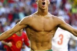 c罗豪车豪宅揭秘：7大座驾超5000万 法拉利拉风至极 