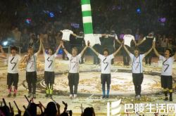 棒棒堂我是传奇演唱会全方位耍帅 狂练身材为粉丝送福利 