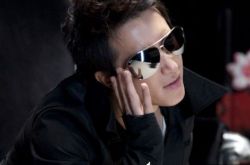 韩庚宣布恋情是真的吗 与女友李冰玉已经恋爱有一段时间 