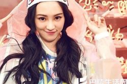 黄灿灿唯美写真颜值超高  武大校花自称女汉子性格接地气 