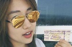 李易峰助理杨迦茵照片被曝 细数其11大罪状致粉丝不满 