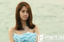 林允儿海边图片魅力十足 清新脱俗受人喜欢 