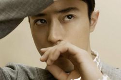 霍建华上海电影节亮相  与胡歌靳东争“视帝” 