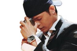 究竟侧田为什么被封杀 因与曹格在街头互殴而被雪藏 