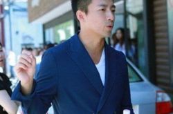 汪小菲挂军牌车照遭嘲讽 揭秘京城四少的惊人背景！ 