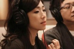 林忆莲向伦永亮表白 两人甜笑谈友情爱情之别 