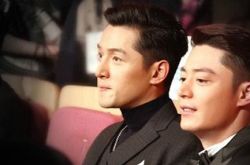 霍建华对胡歌扮鬼脸  隔空秀恩爱羡煞众人 