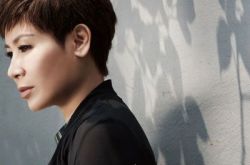 黄小琥街访视频 看尽人间冷暖:不要婚姻只要爱 