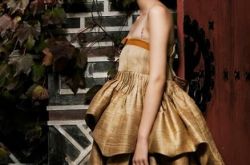 高圆圆图片写真美翻了 穿衣搭配堪称模范 