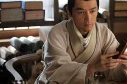 胡歌代言费超2亿  其成2015年最赚钱男神 