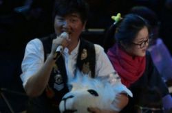 孙楠小女儿照片大放送 与爱女首次合唱《送别》以迎父亲节 