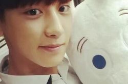 exo灿烈微博唱的歌很受欢迎 被评韩国最具影响力的明星 