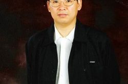 香港歌手张明敏近况 第一位走上春晚的香港歌星 