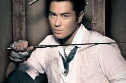 郑嘉颖身高是多少  八爷自述演艺坎坷路最感激刘松仁 