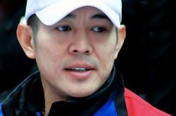 李连杰腿功训练 内行看门道外行看热闹 