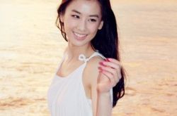 女星黄圣依真漂亮 杨子首认与她育子引热议 