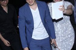 黄渤和黄晓明是同学吗？ 盘点大牌明星校友 