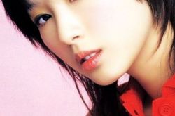 赵颂茹与陈冠希擦出爱火花 无间道廖碧儿大热天穿羽绒服拍戏 