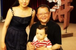 王刚的第三任妻子郑艳东几岁  揭两人鲜为人知的爱情故事 