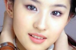 朱亚文刘亦菲旧时同窗 神仙姐姐和莽汉子的同学情义可嘉 