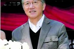 郑东汉家产有多少？ 基乎拥有华语半壁江山 